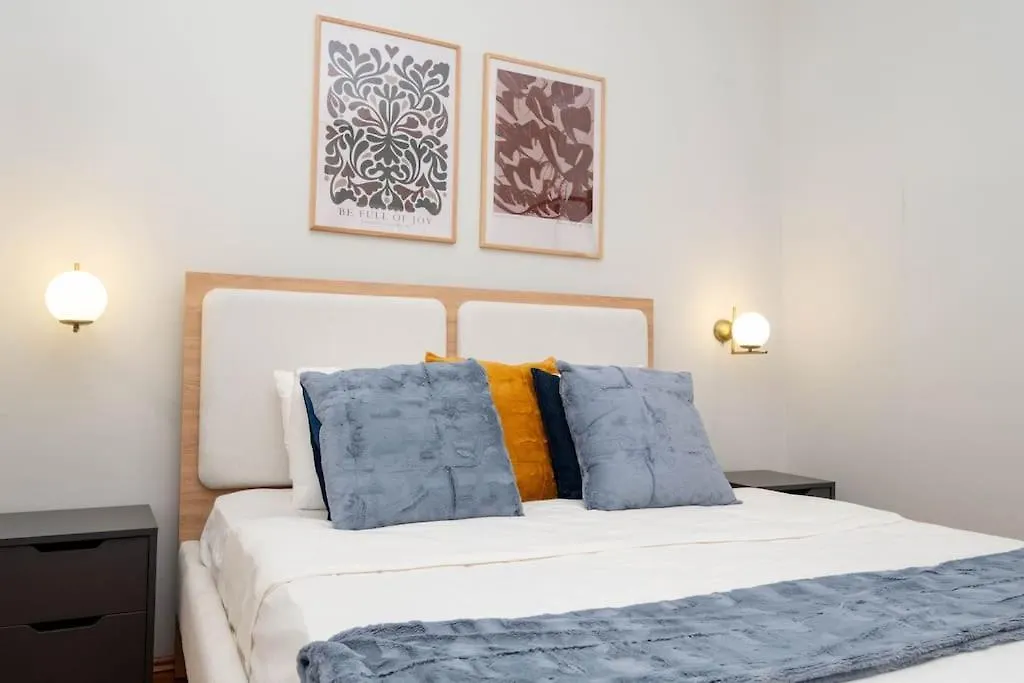 Bosphorus View With 3 Bedrooms Istanbul 0*,  Turkey