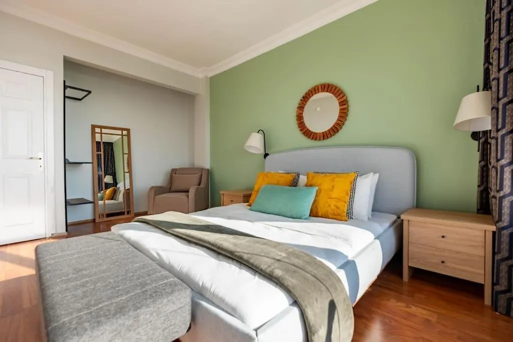 Bosphorus View With 3 Bedrooms Istanbul Turkey