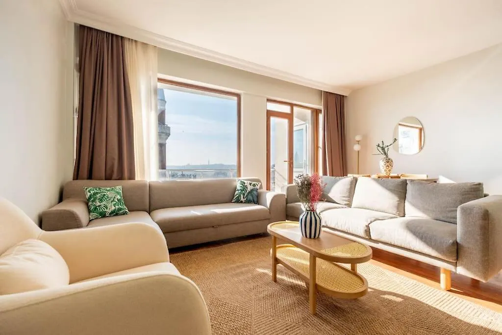 Bosphorus View With 3 Bedrooms Istanbul
