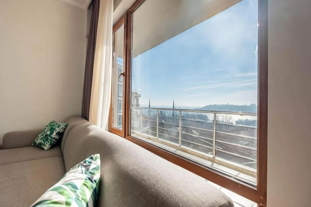 Bosphorus View With 3 Bedrooms Stambuł Turcja